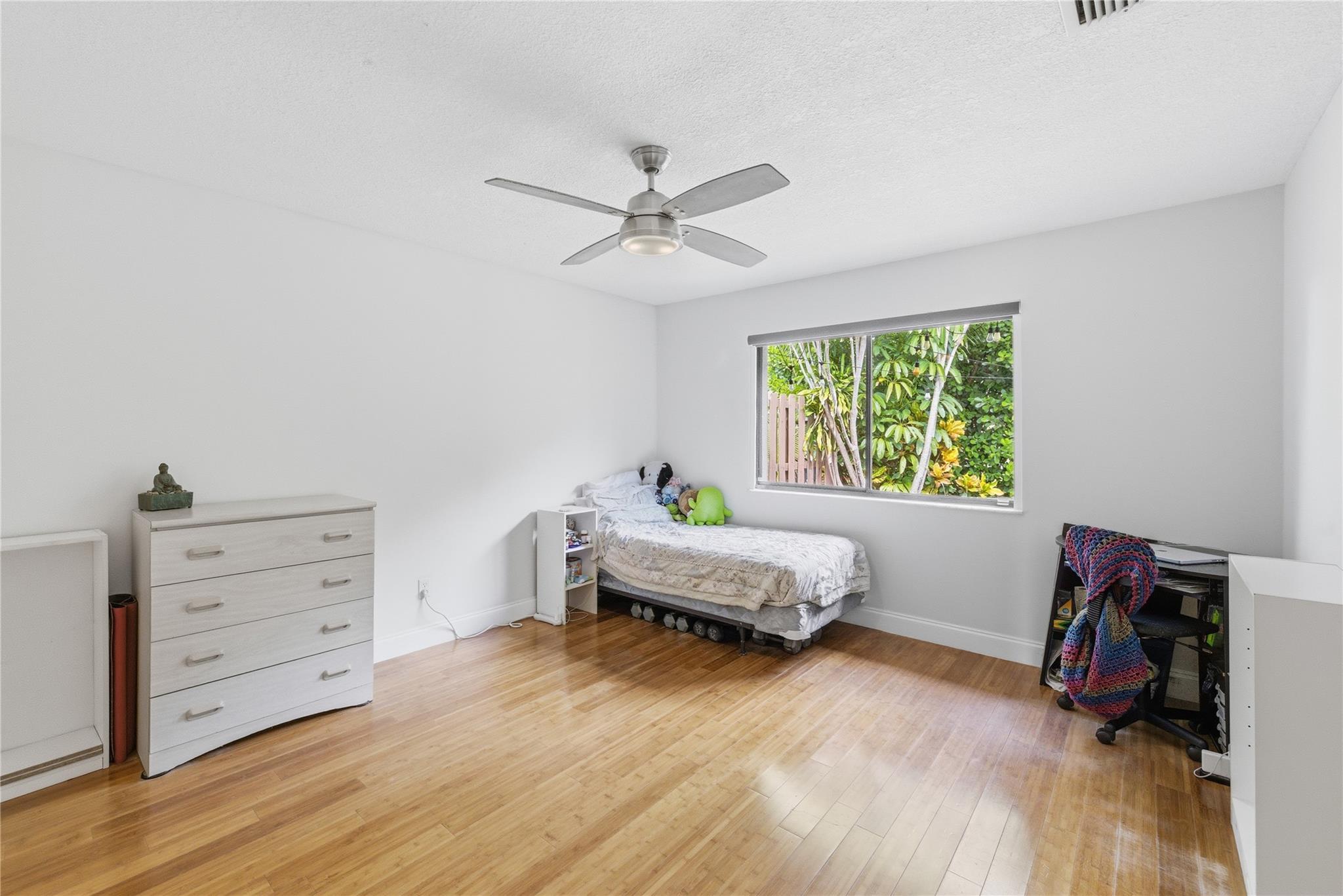 BOYNTON LAKES 3 - Residential