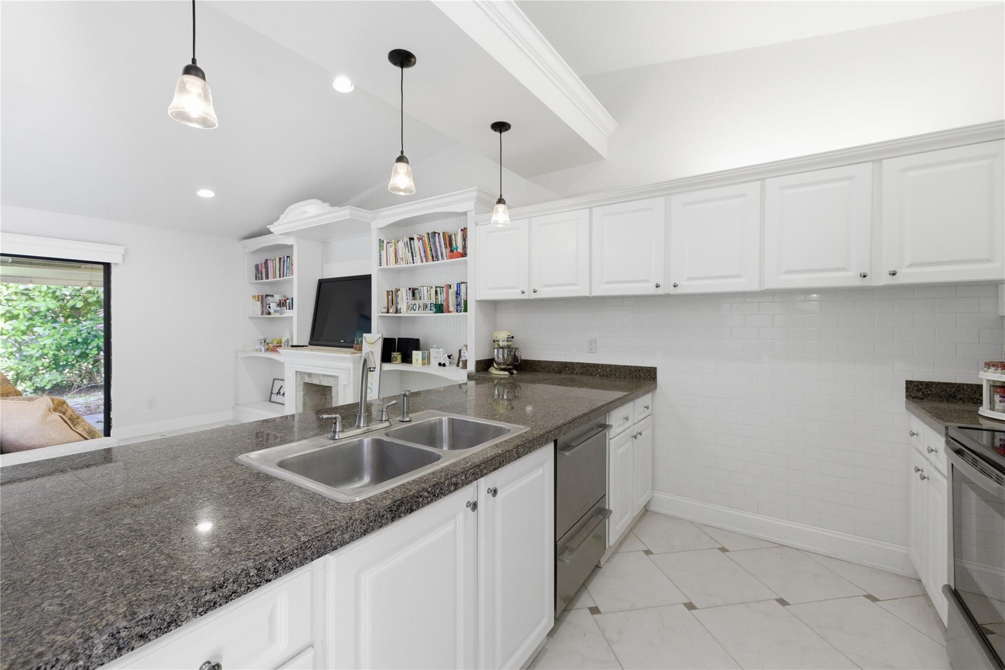 BOYNTON LAKES 3 - Residential