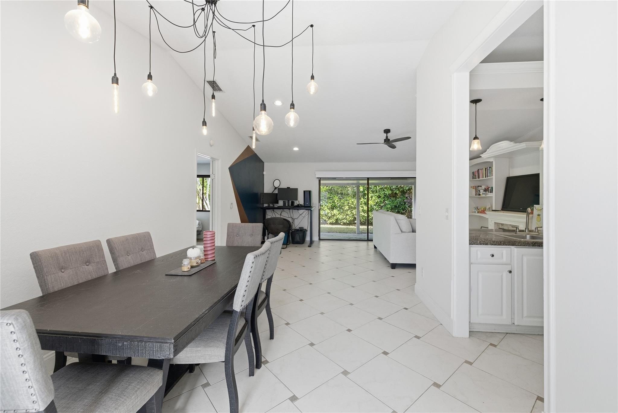 BOYNTON LAKES 3 - Residential