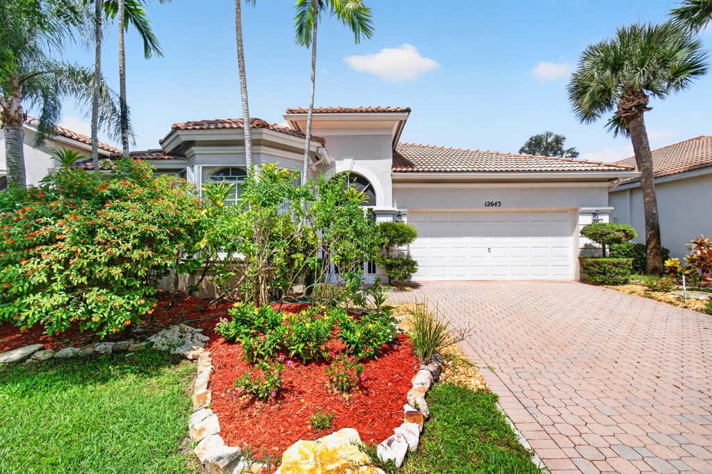 Photo of 12643 VIA RAVENNA, Boynton Beach, FL 33436 (MLS # B26063652)