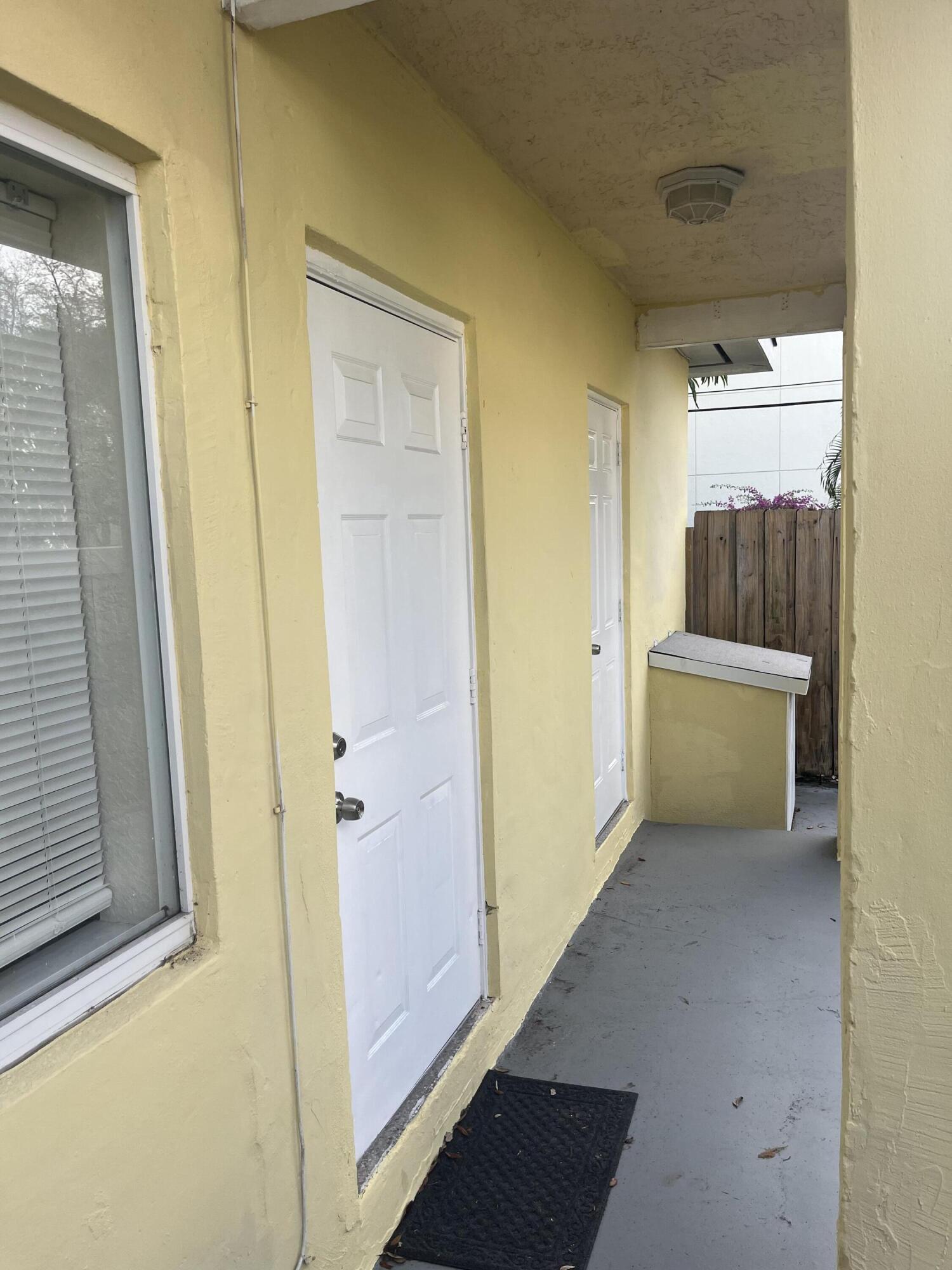 S/D OF 21-44-43, LT 1 BLK 34 OF W 1/2 IN - Residential Income