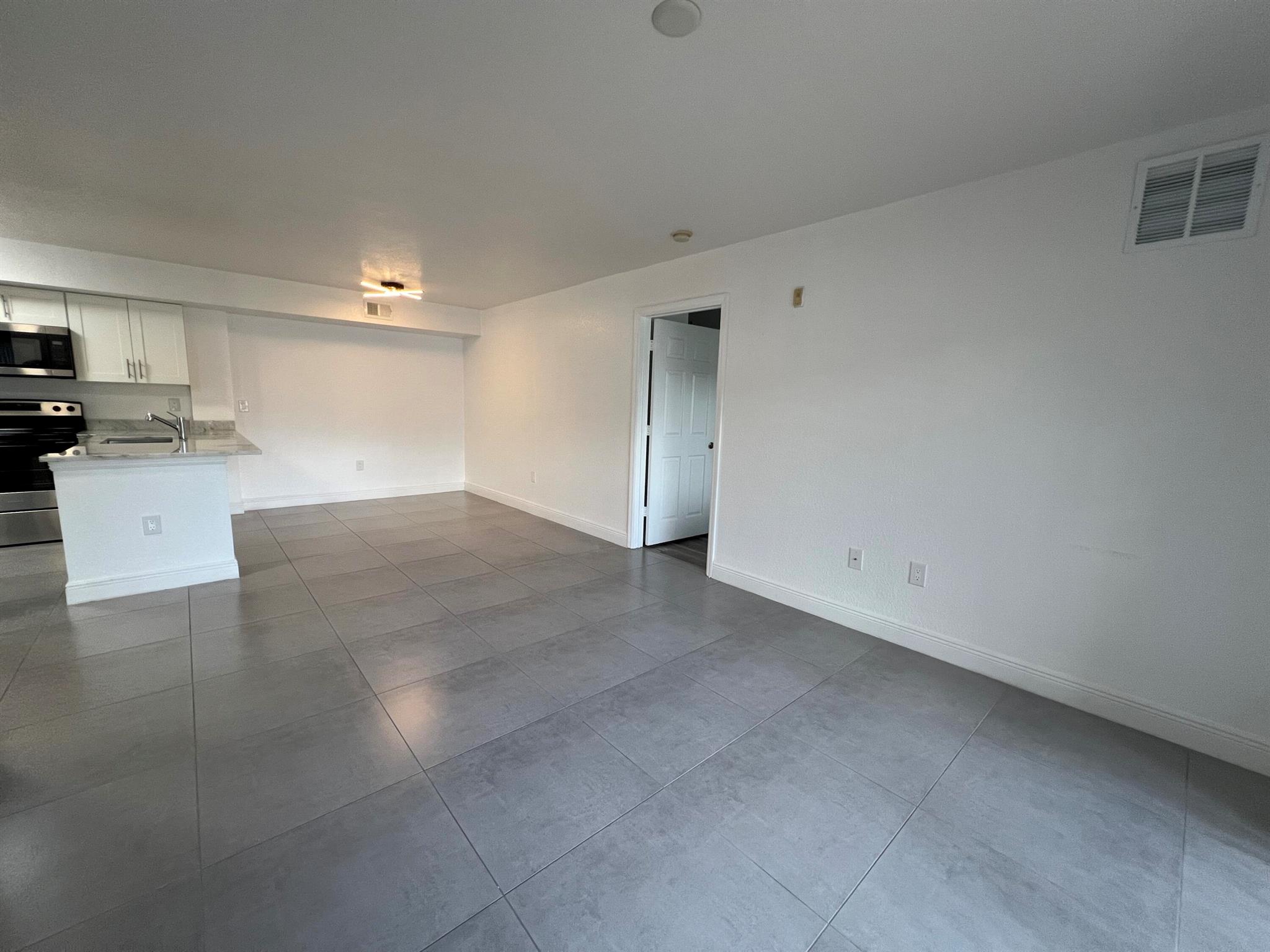 THE CLUB AT ST LUCIE WEST - Residential Lease