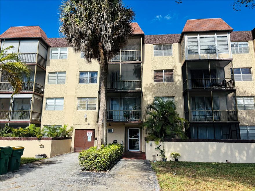 Investor Opportunity! Super large 1bed/ 1.5 bath condo Bright and cozy with plenty of natural light, laminate flooring & tile on the 4th floor located in a secure & well-maintained bldg in the City of Plantation. Close to schools, shopping, restaurants  Open kitchen with bar top seating, huge walk-in closet, lots of storage space, enclosed balcony, Laundry facilities, community pool, club house, pet friendly. Okay to lease first year of ownership, tenant occupied.Information here in is deemed reliable and subject to errors, omissions, and changes without notice