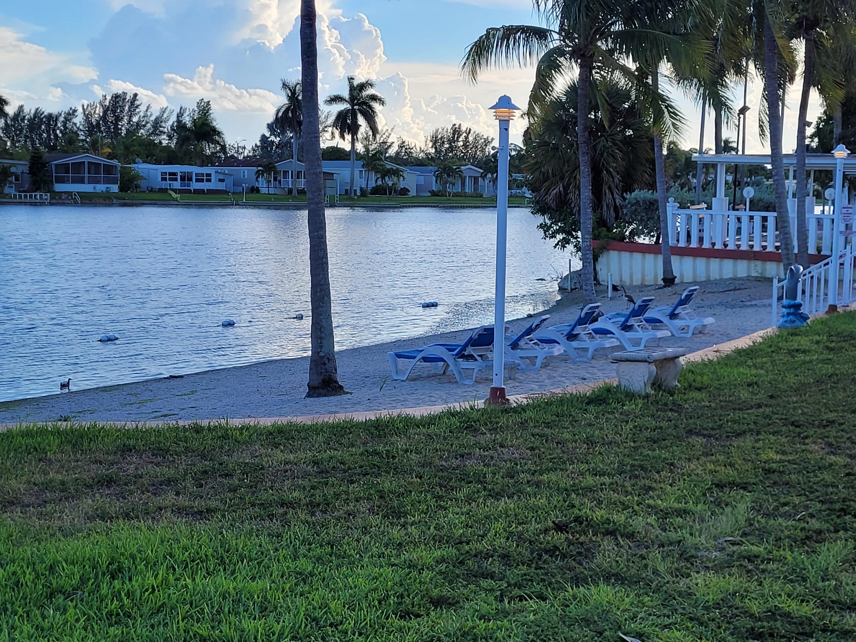 RAVENSWOOD ESTATES & MARINAS 3RD ADD - Land