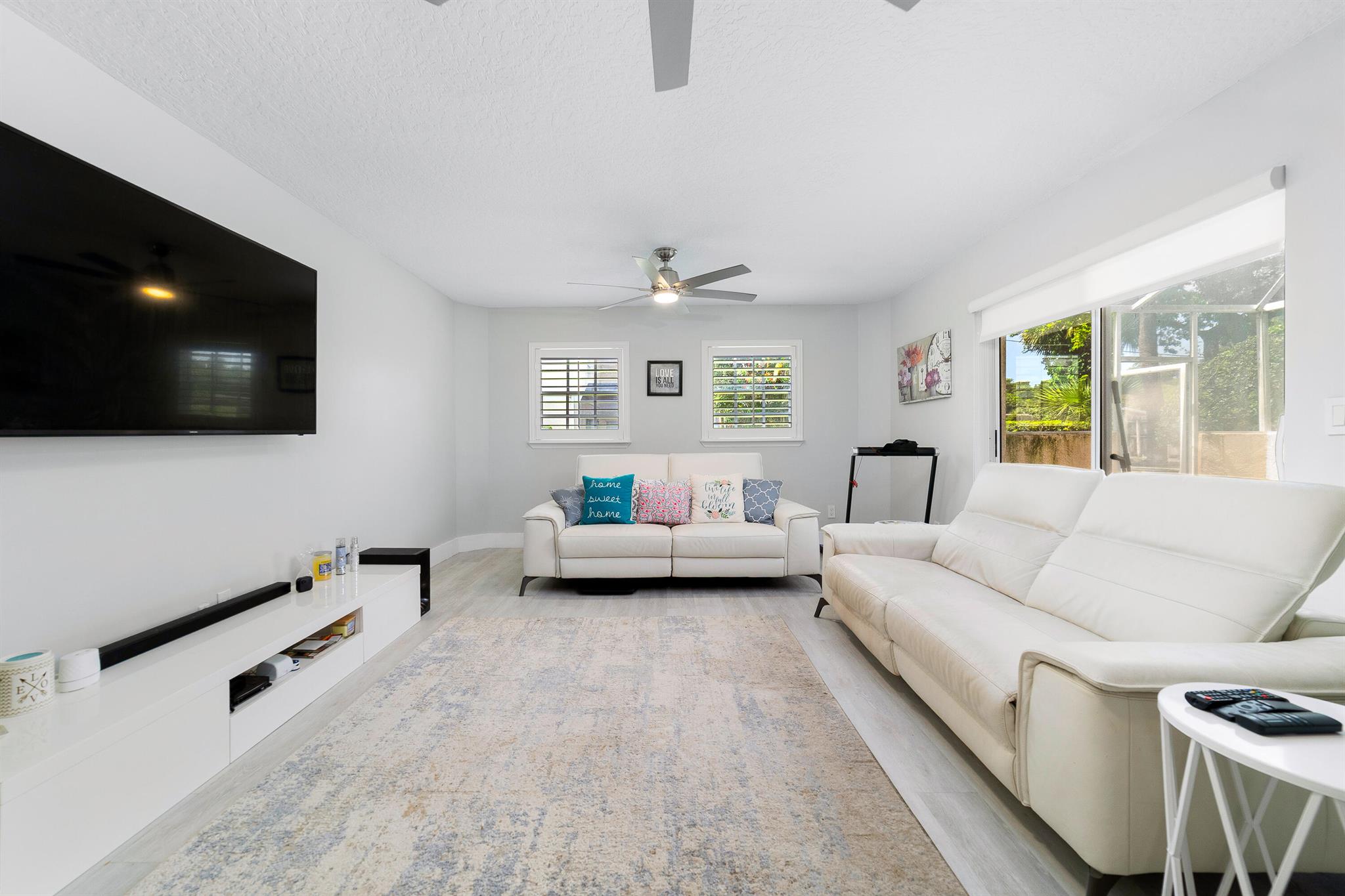 1506 N Lawnwood Circle