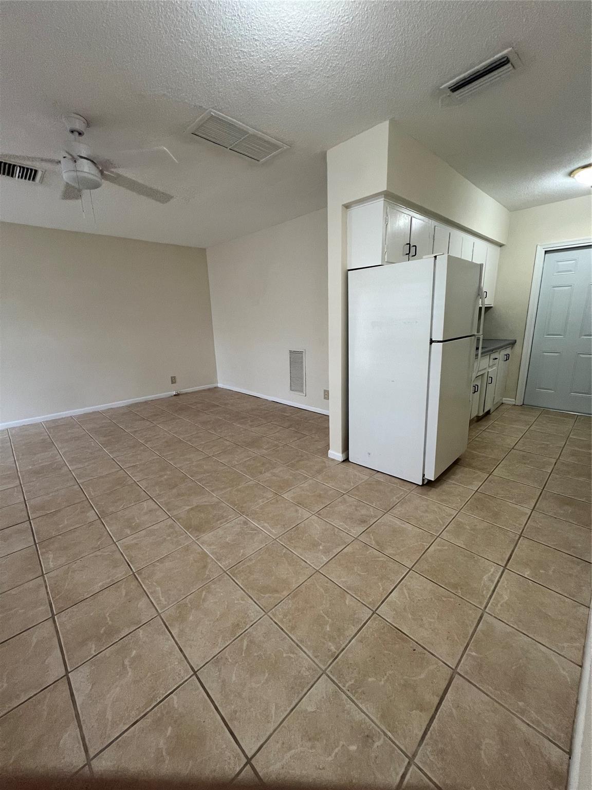 Lamplighter Condo - Residential Lease