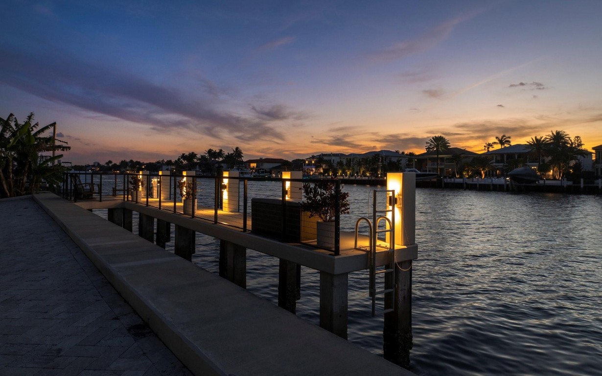 HILLSBORO MILE - Residential