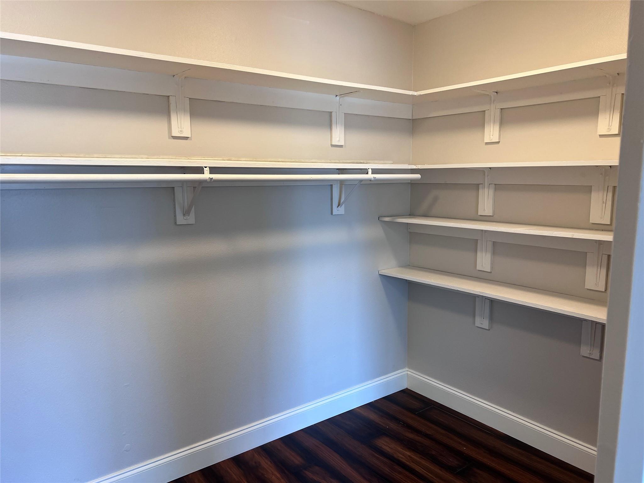 SNAPPER CREEK TOWNHOUSES - Residential Lease