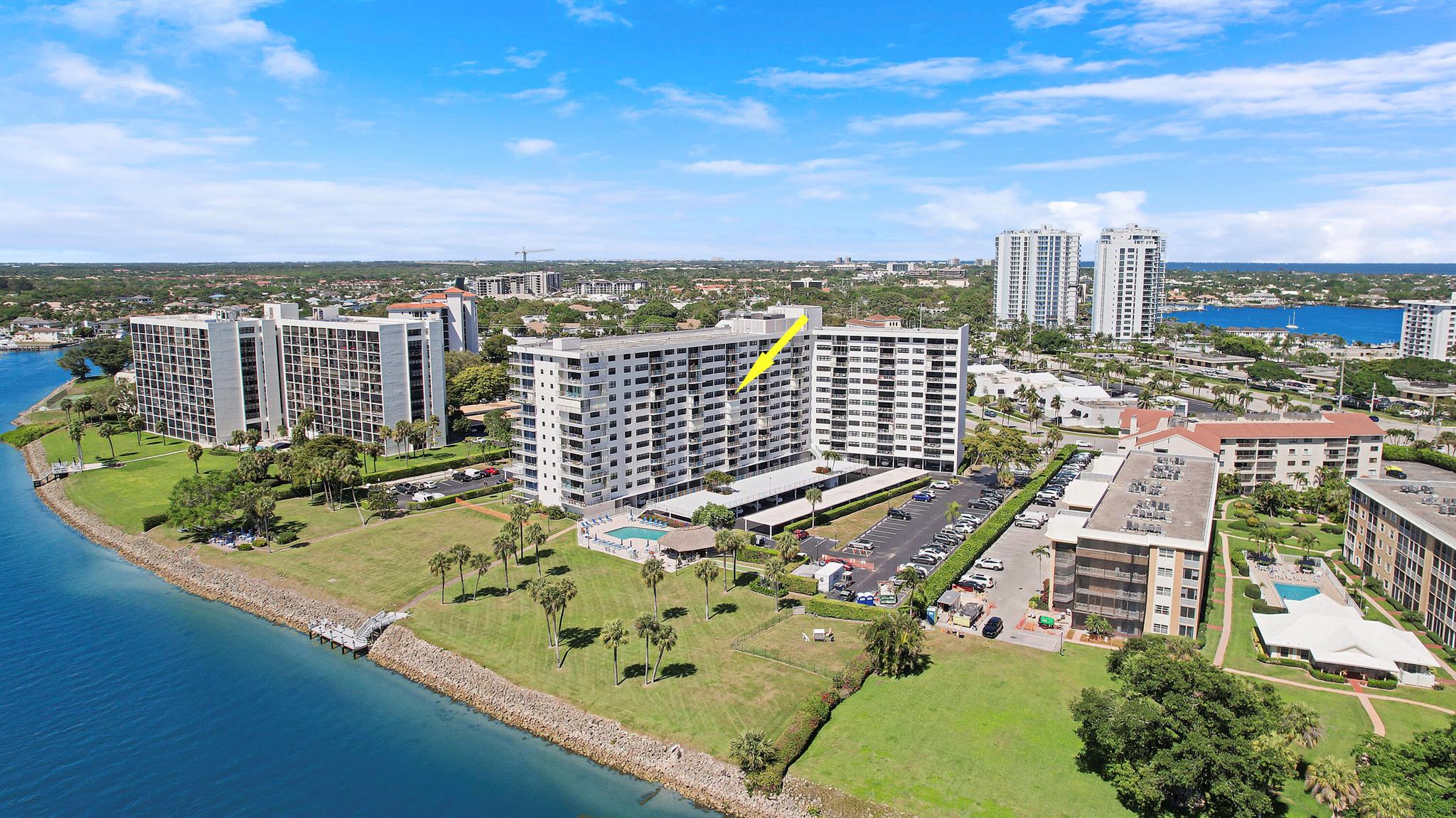 336 Golfview Road 807