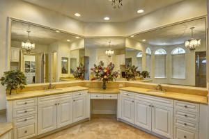 HARBOUR ISLES - Residential