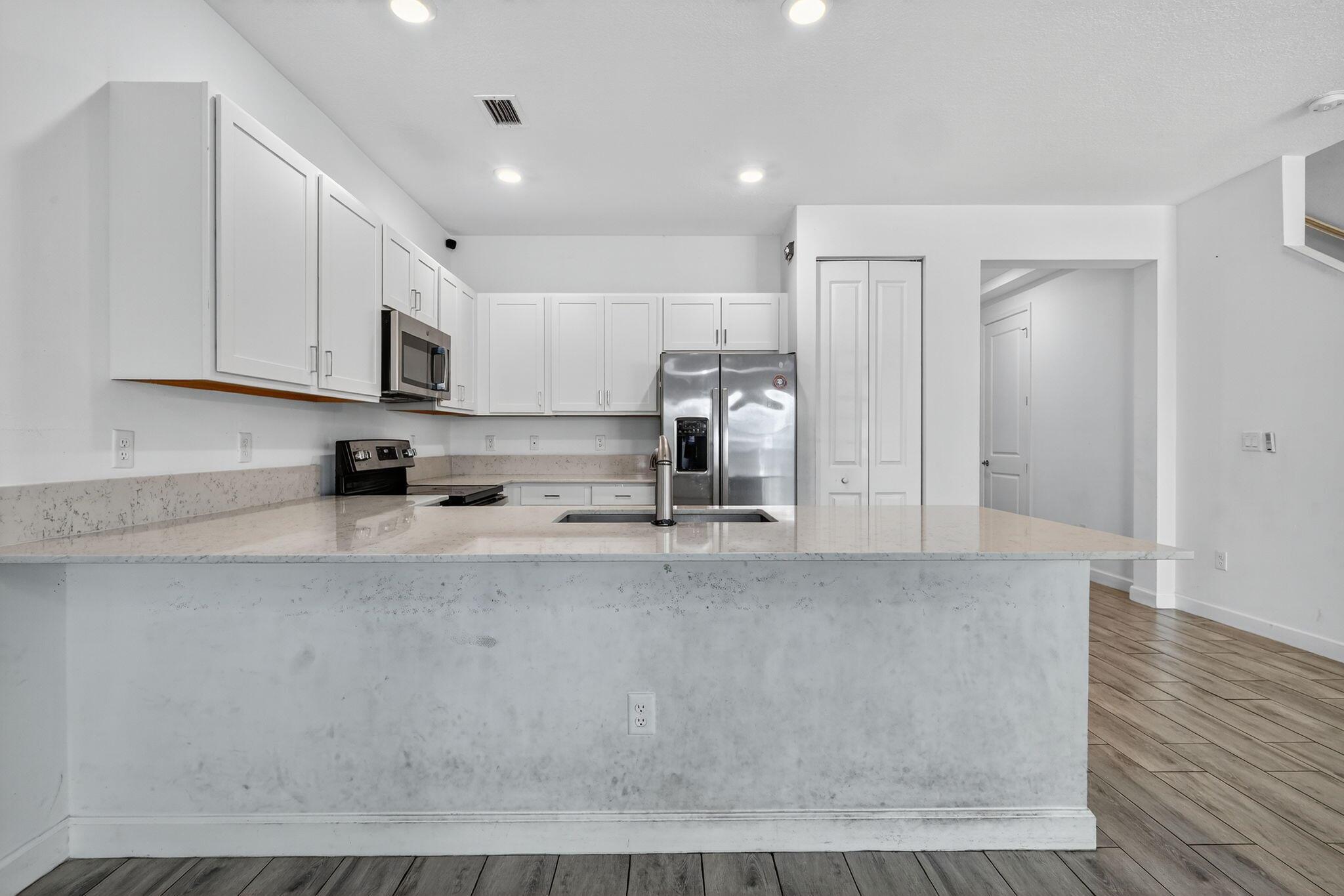 MEDITERRANEA - Residential