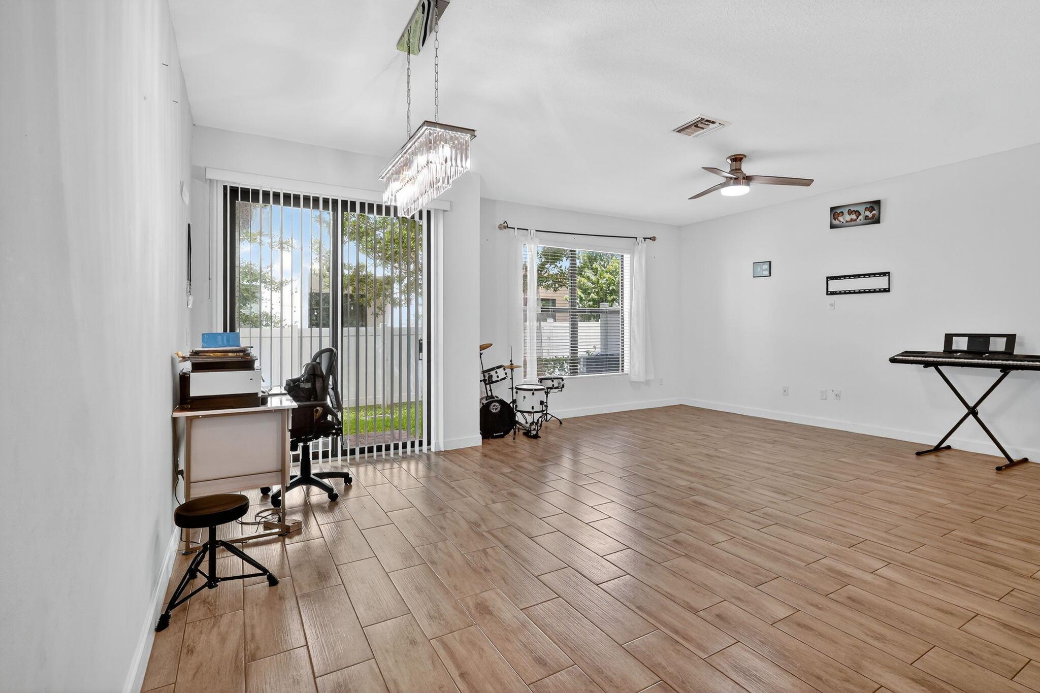 MEDITERRANEA - Residential