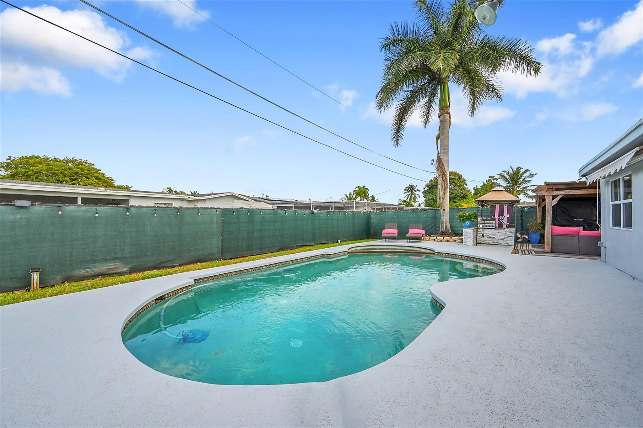 SUNRISE GOLF VILLAGE - Residential