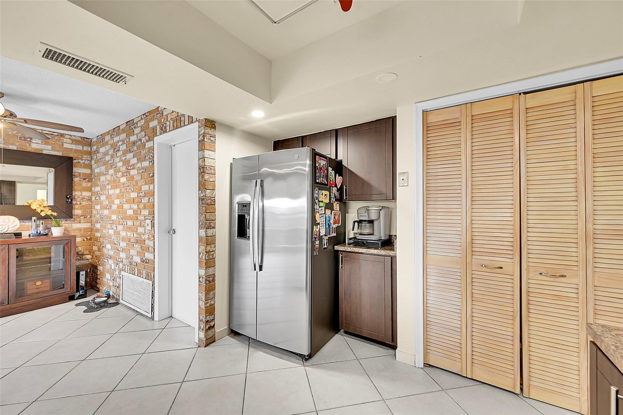 SUNRISE GOLF VILLAGE - Residential