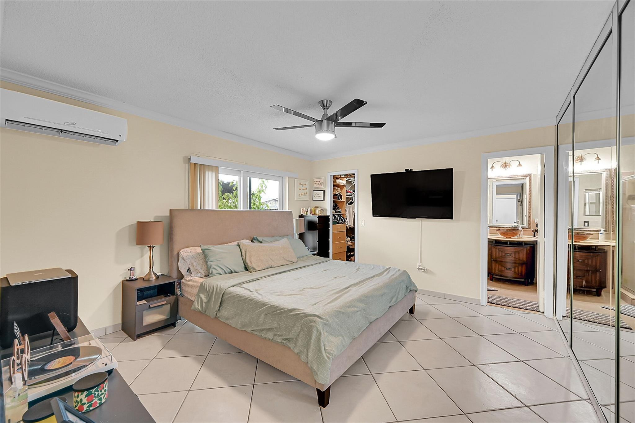 SUNRISE GOLF VILLAGE - Residential