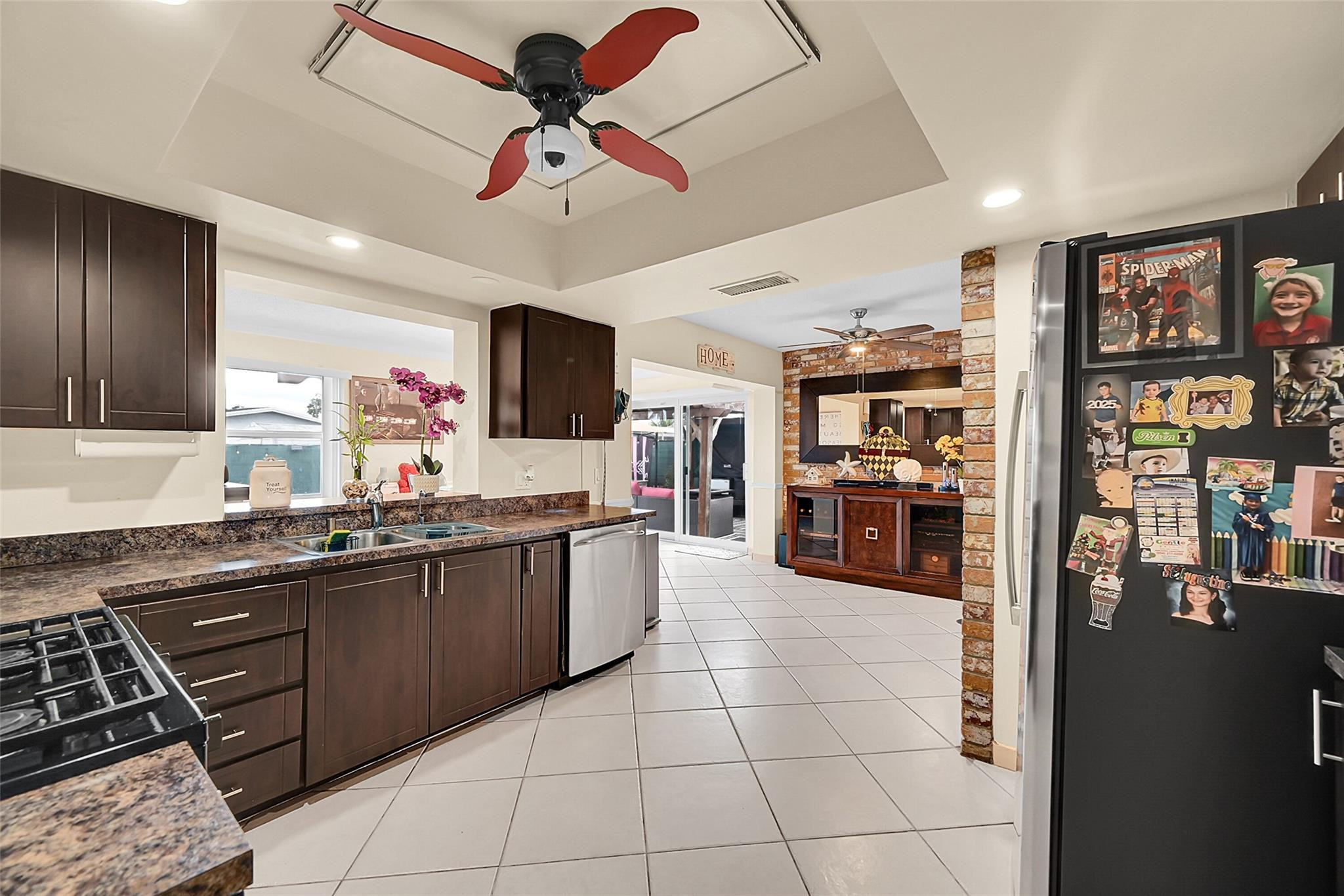 SUNRISE GOLF VILLAGE - Residential