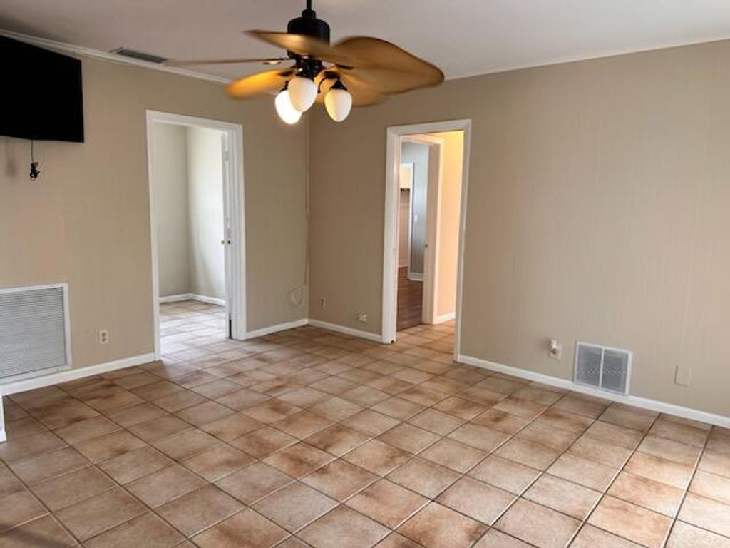 Photo of 1164 SW 27th Avenue, Boynton Beach, FL 33426 (MLS # R11046425)