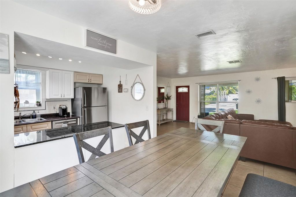 Photo of 3640 SW 21st Ct, Fort Lauderdale, FL 33312 (MLS # F10534536)