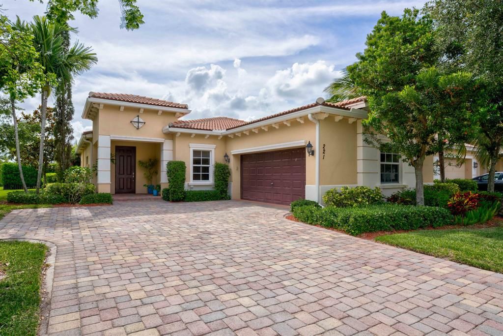 Photo of 221 Porgee Rock Place Pl, Jupiter, FL 33458 (MLS # R10718516)