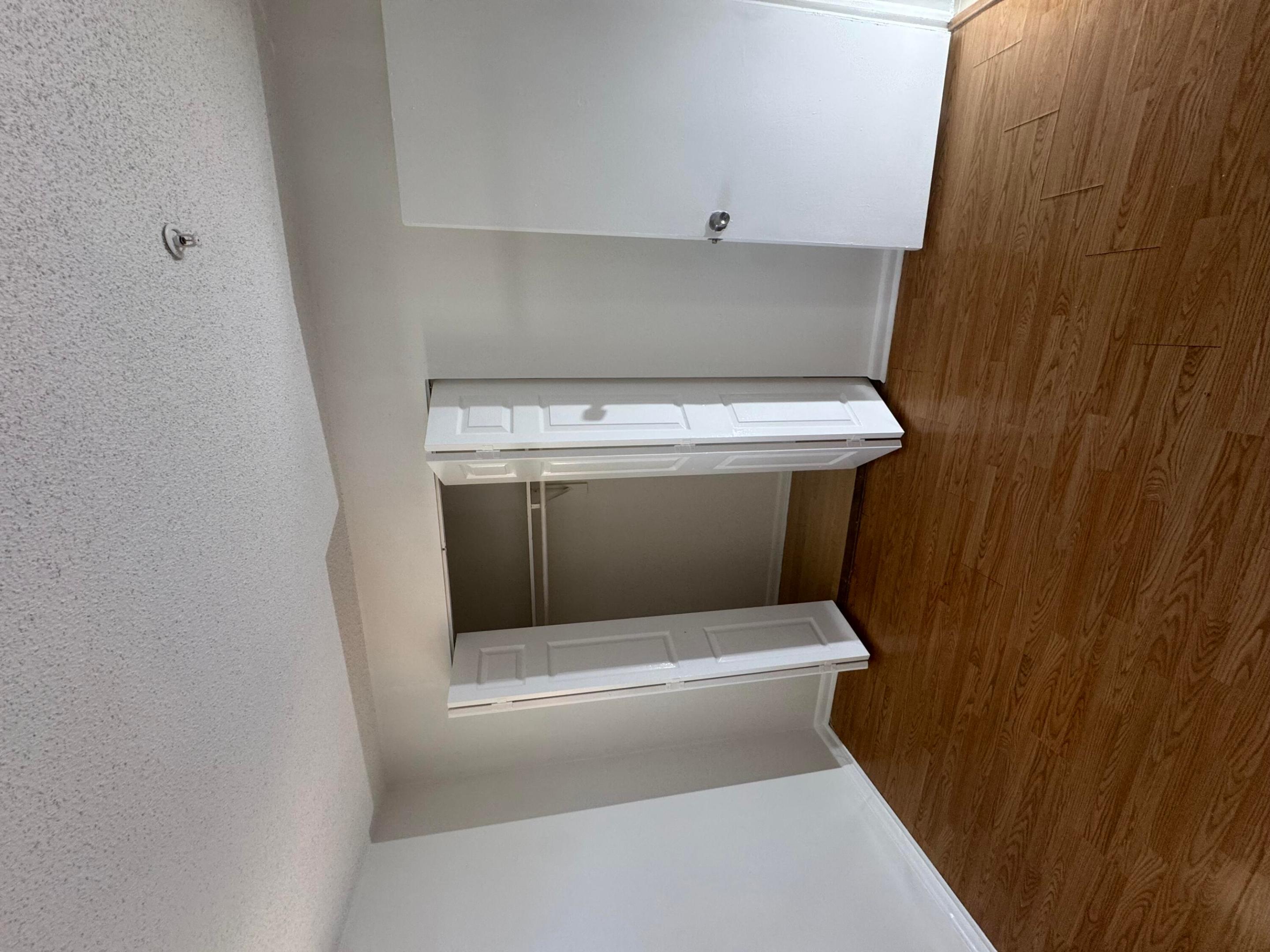 PALM BEACH FARMS CO 7 - Residential Lease