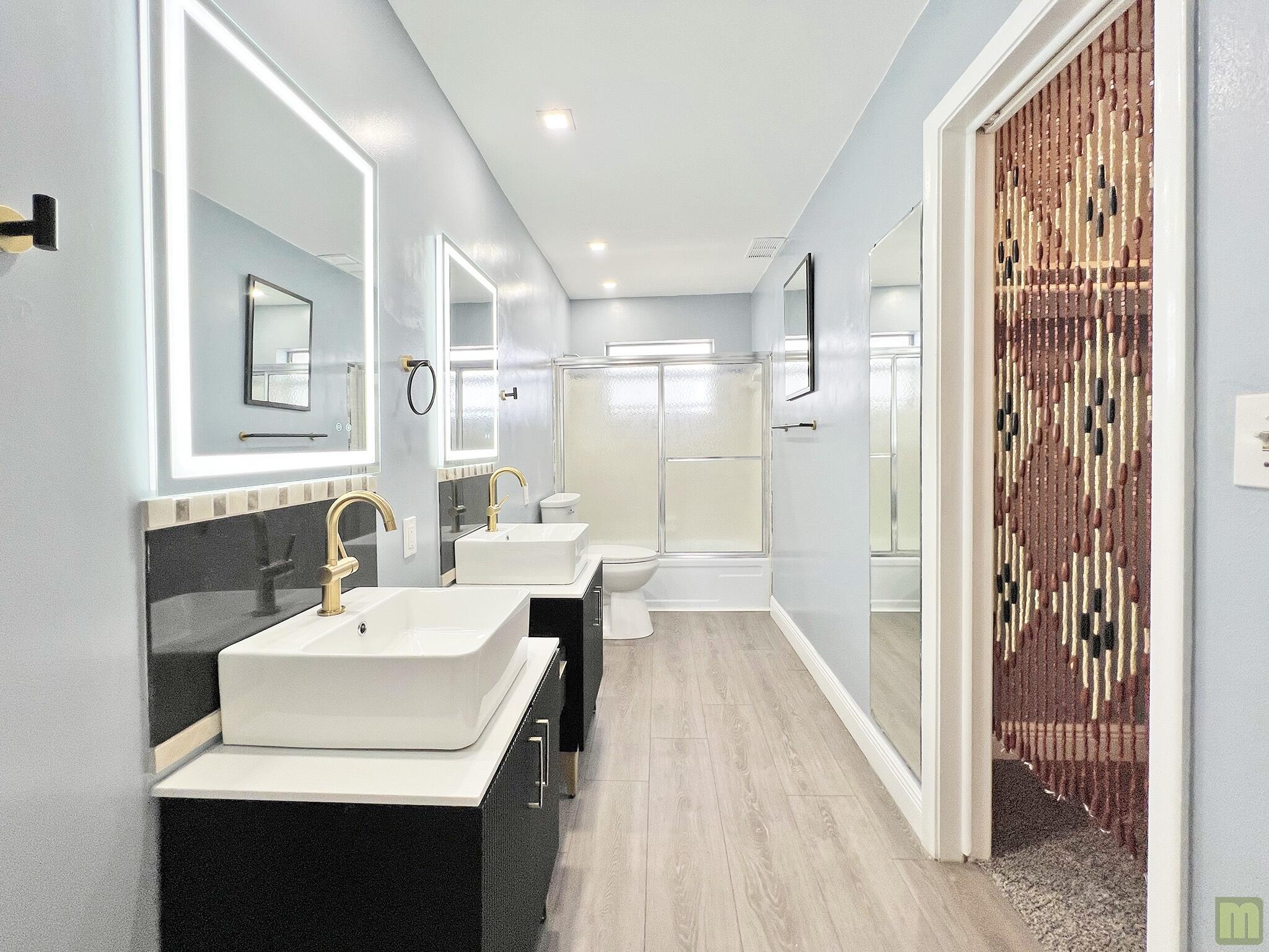 PARK SOUTH SEVEN INC CONDO - Residential Lease