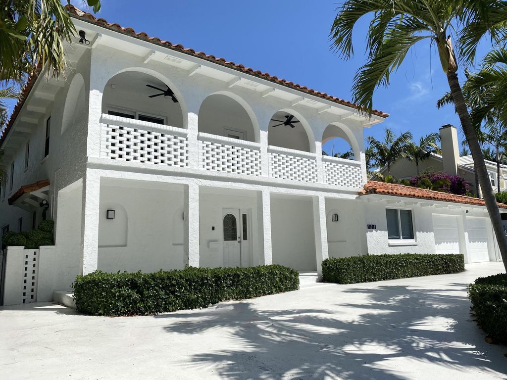 Photo of 129 Seminole Avenue, Palm Beach, FL 33480 (MLS # R11067908)