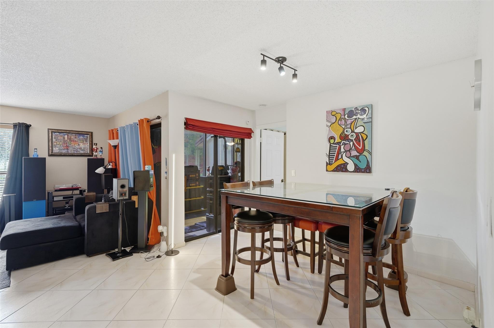 Karanda I - Residential