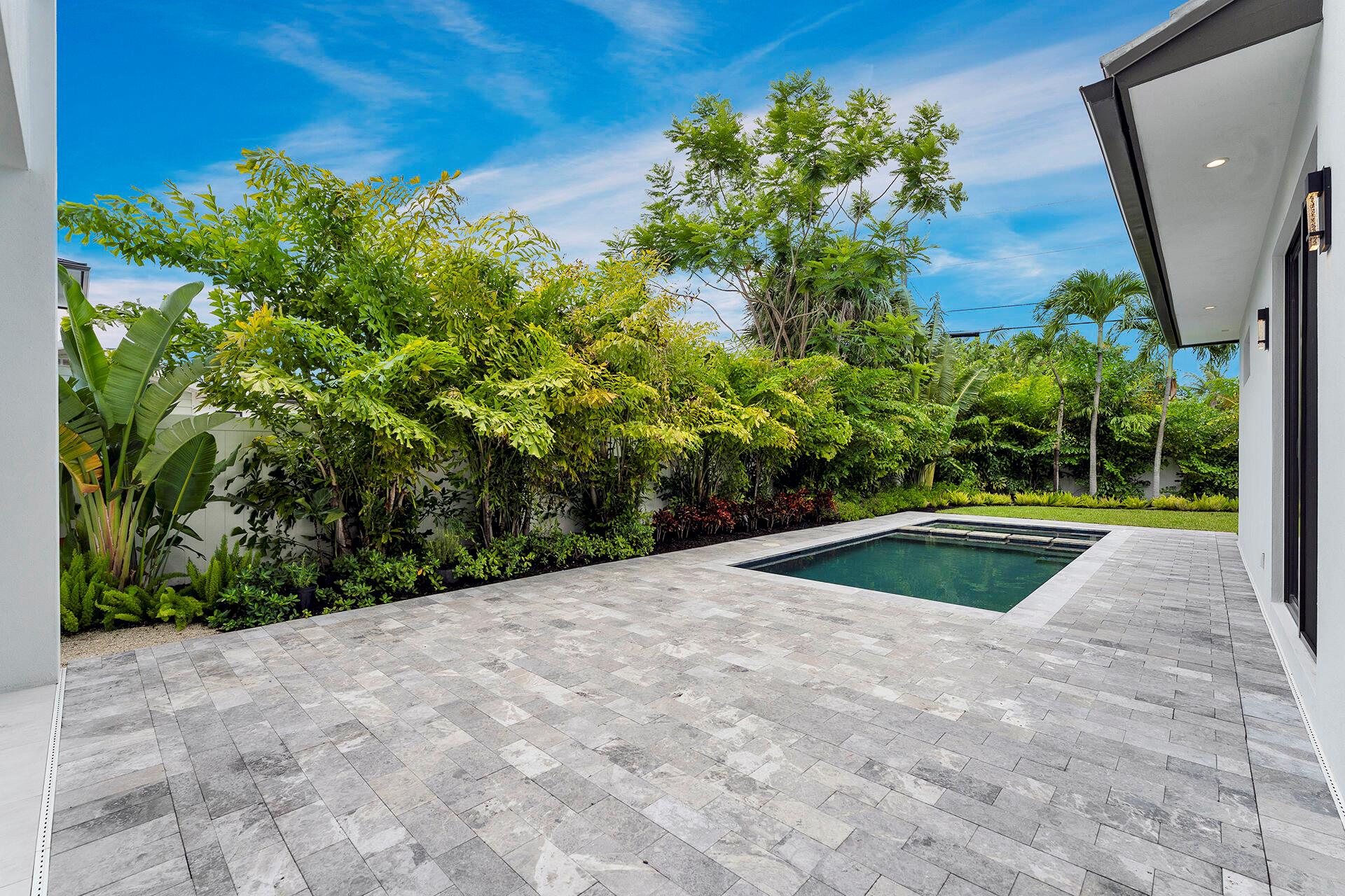 La Hacienda Delray - Residential