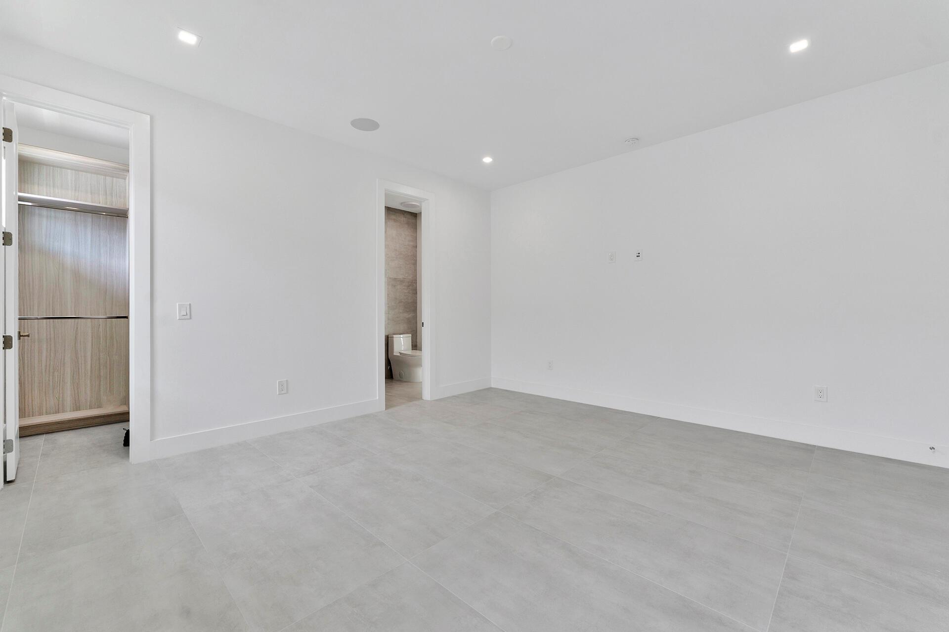 La Hacienda Delray - Residential