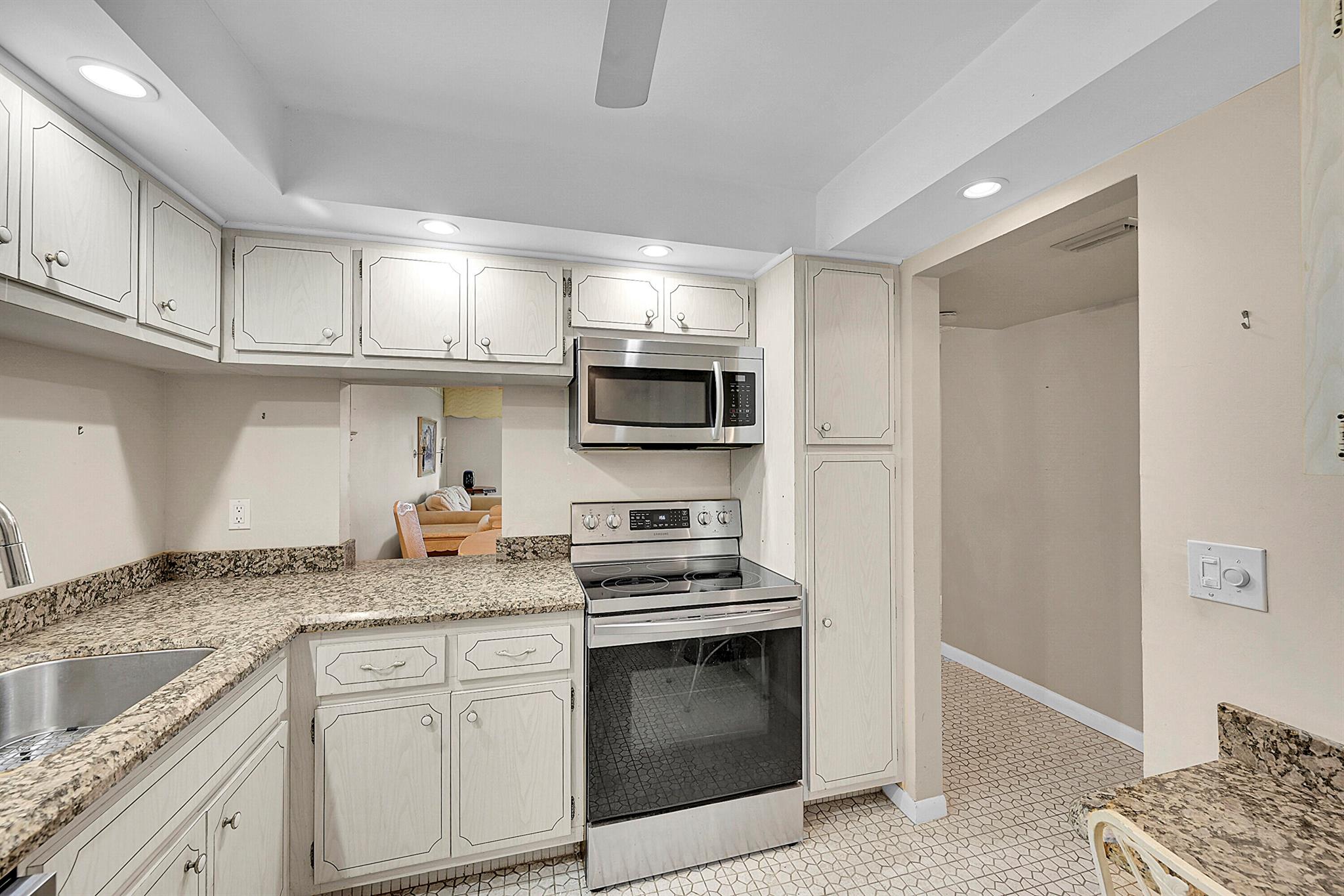 BOCA TEECA CONDO 3 - Residential