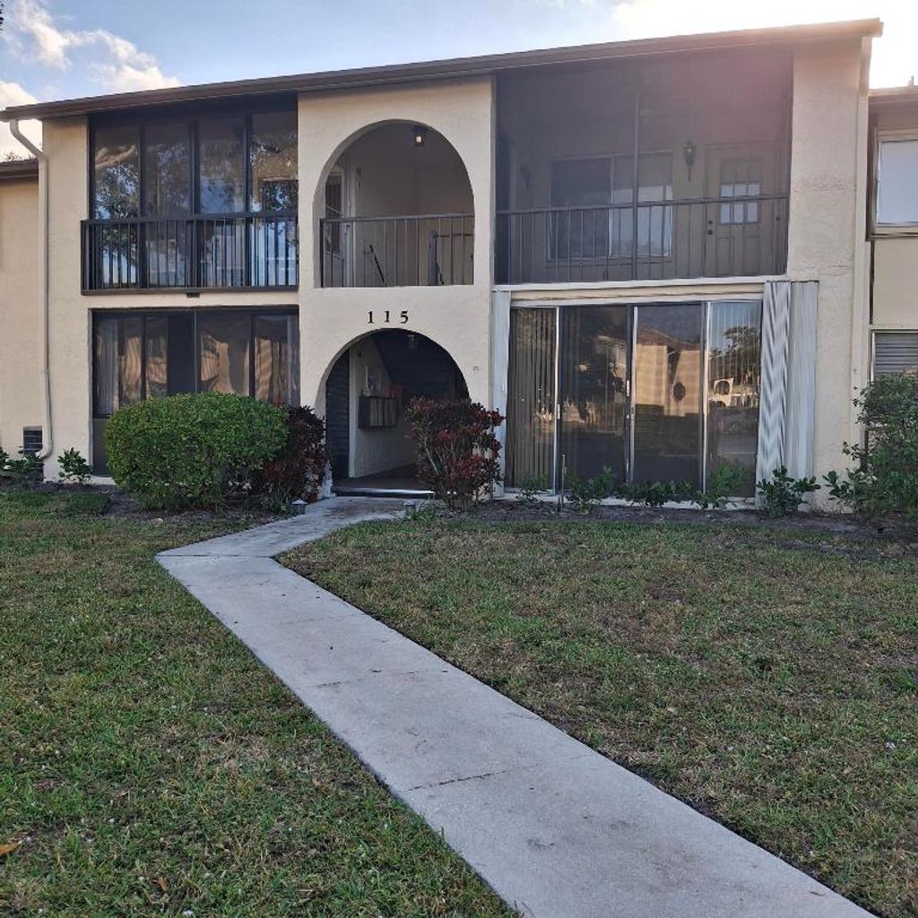 Photo of 115 Lake Pine Circle #D-1, Greenacres, FL 33463 (MLS # R11151955)