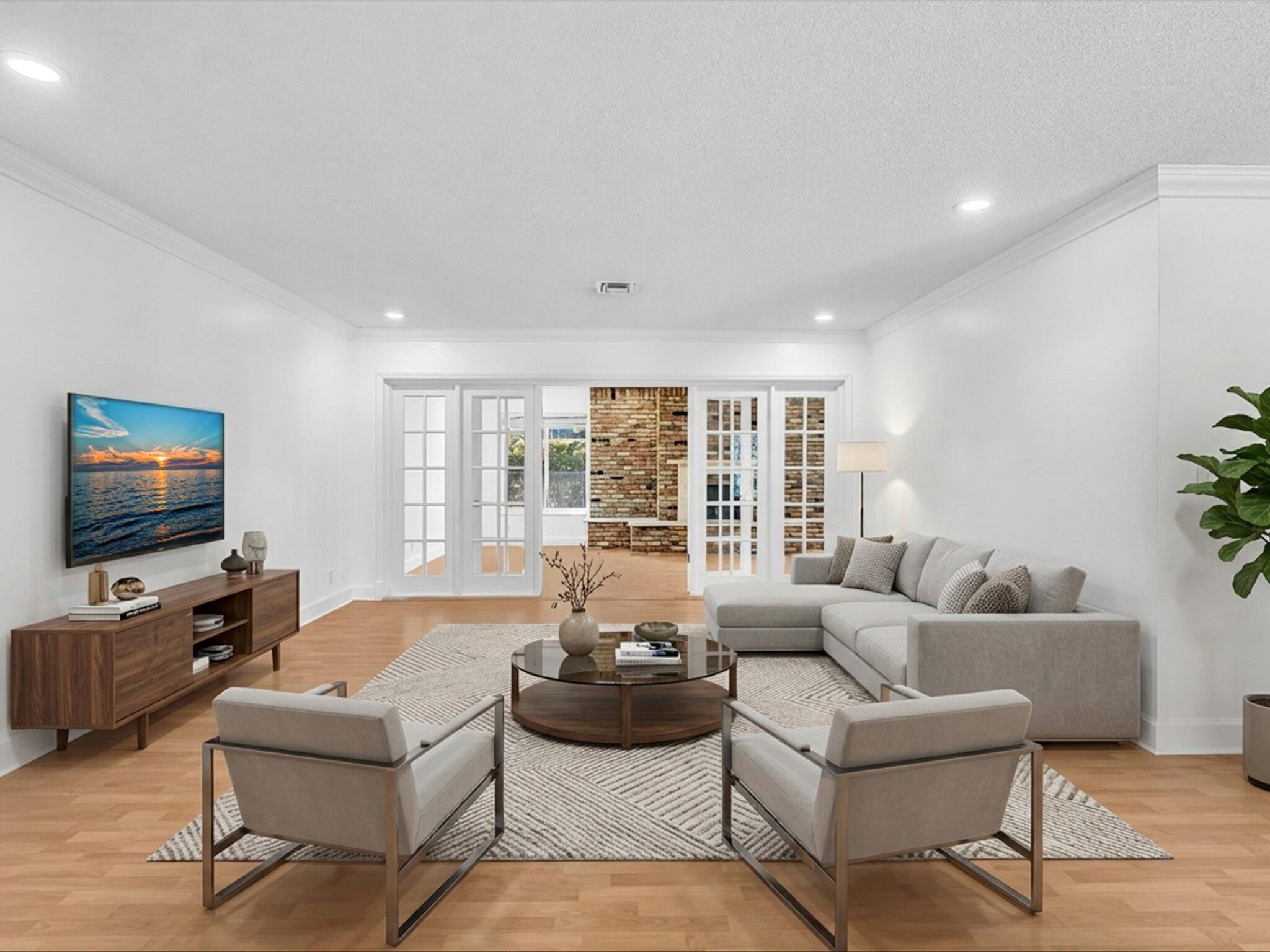 HOLLYWOOD HILLS - Residential