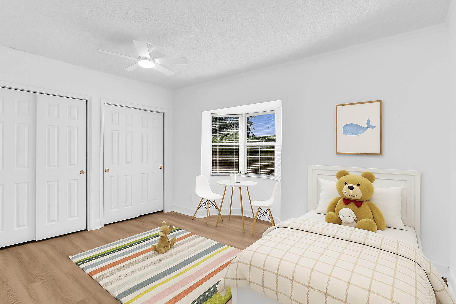 HOLLYWOOD HILLS - Residential