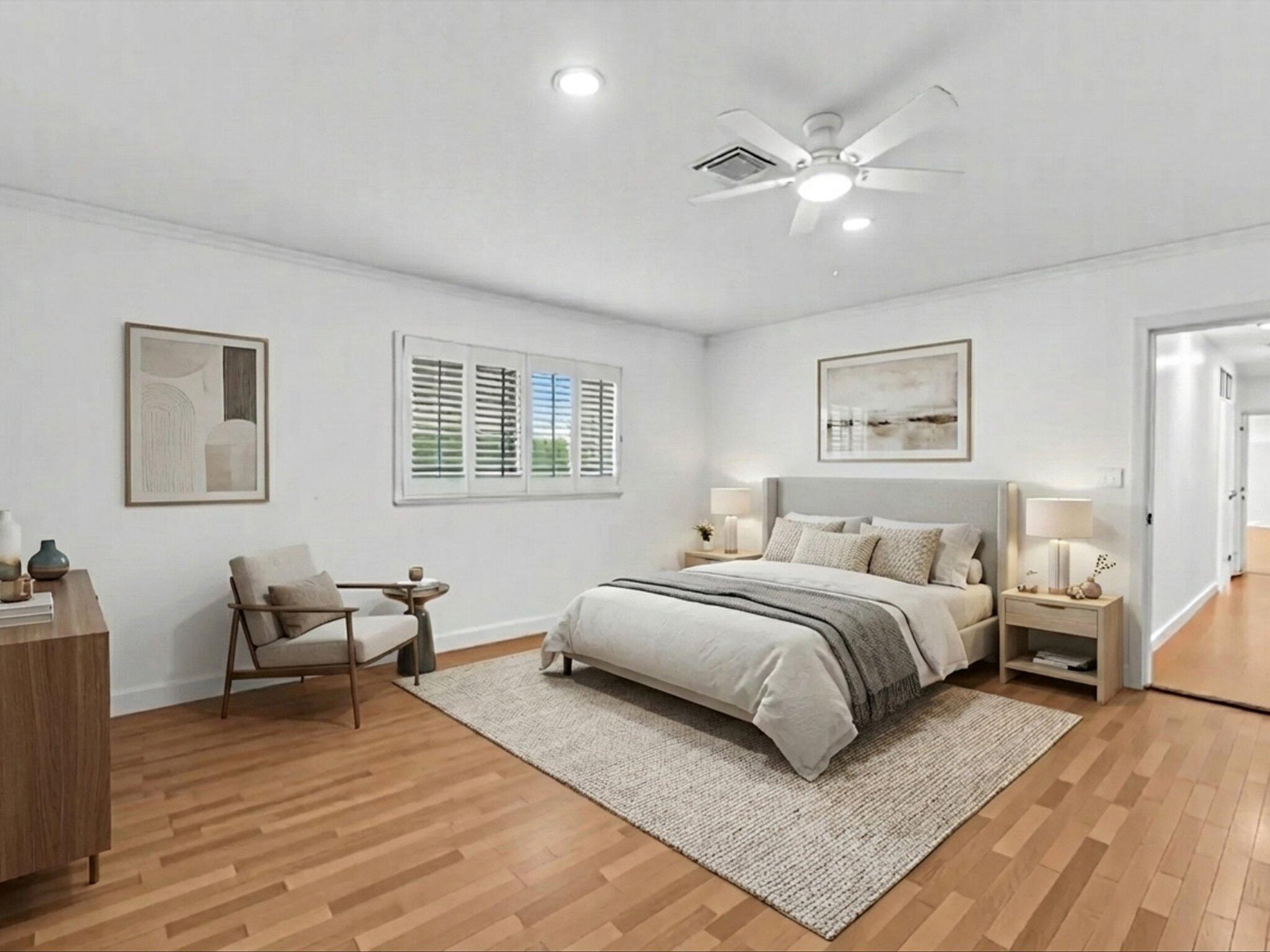 HOLLYWOOD HILLS - Residential