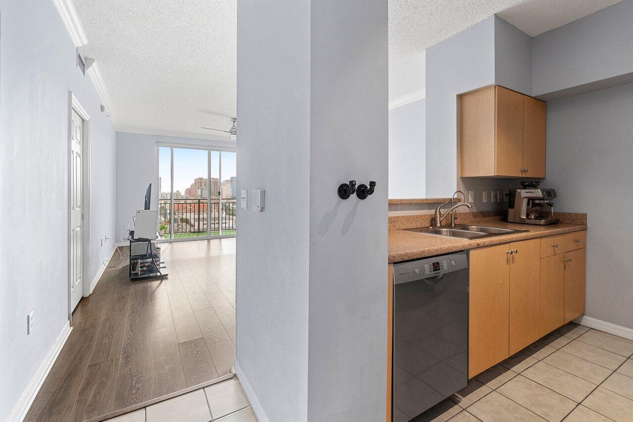 616 Clearwater Park Road 1203