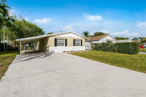 Photo of 1227 Cherokee Street, Jupiter, FL 33458 (MLS # F10543897)