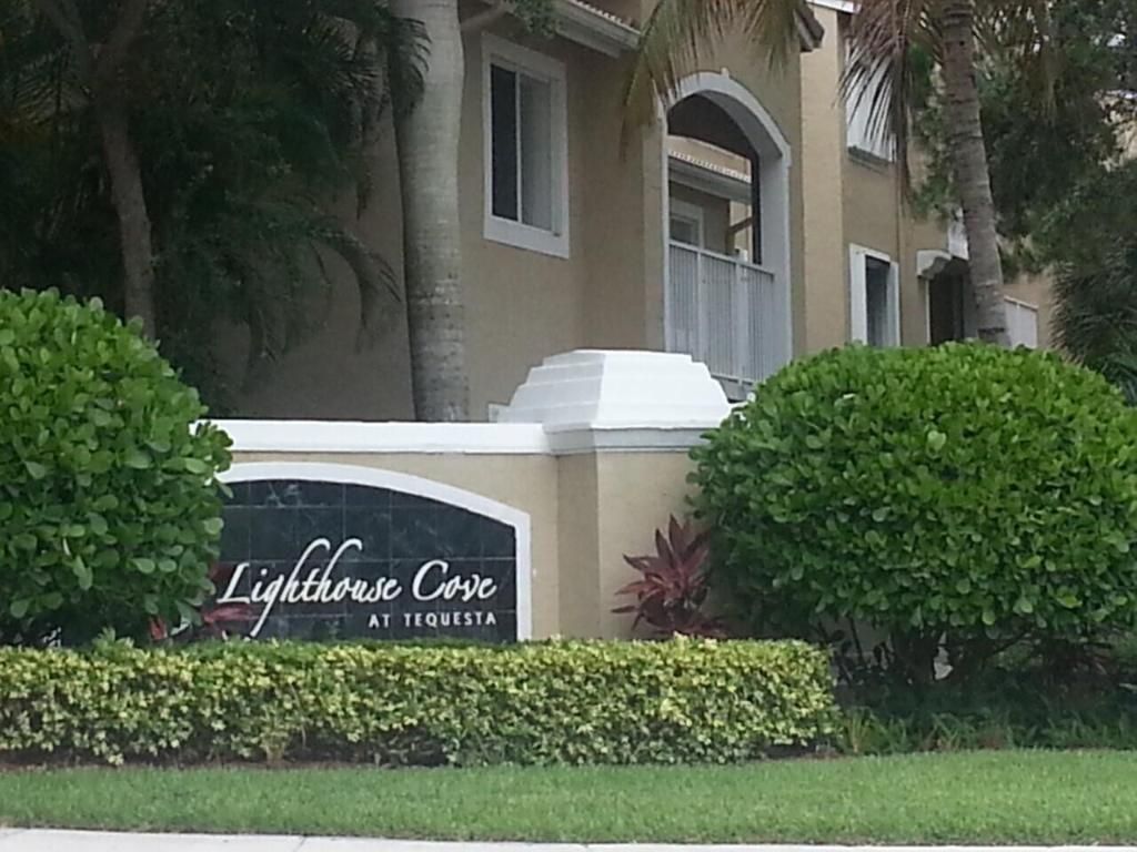 Photo of 284 Village Boulevard #9202, Tequesta, FL 33469 (MLS # R11123203)