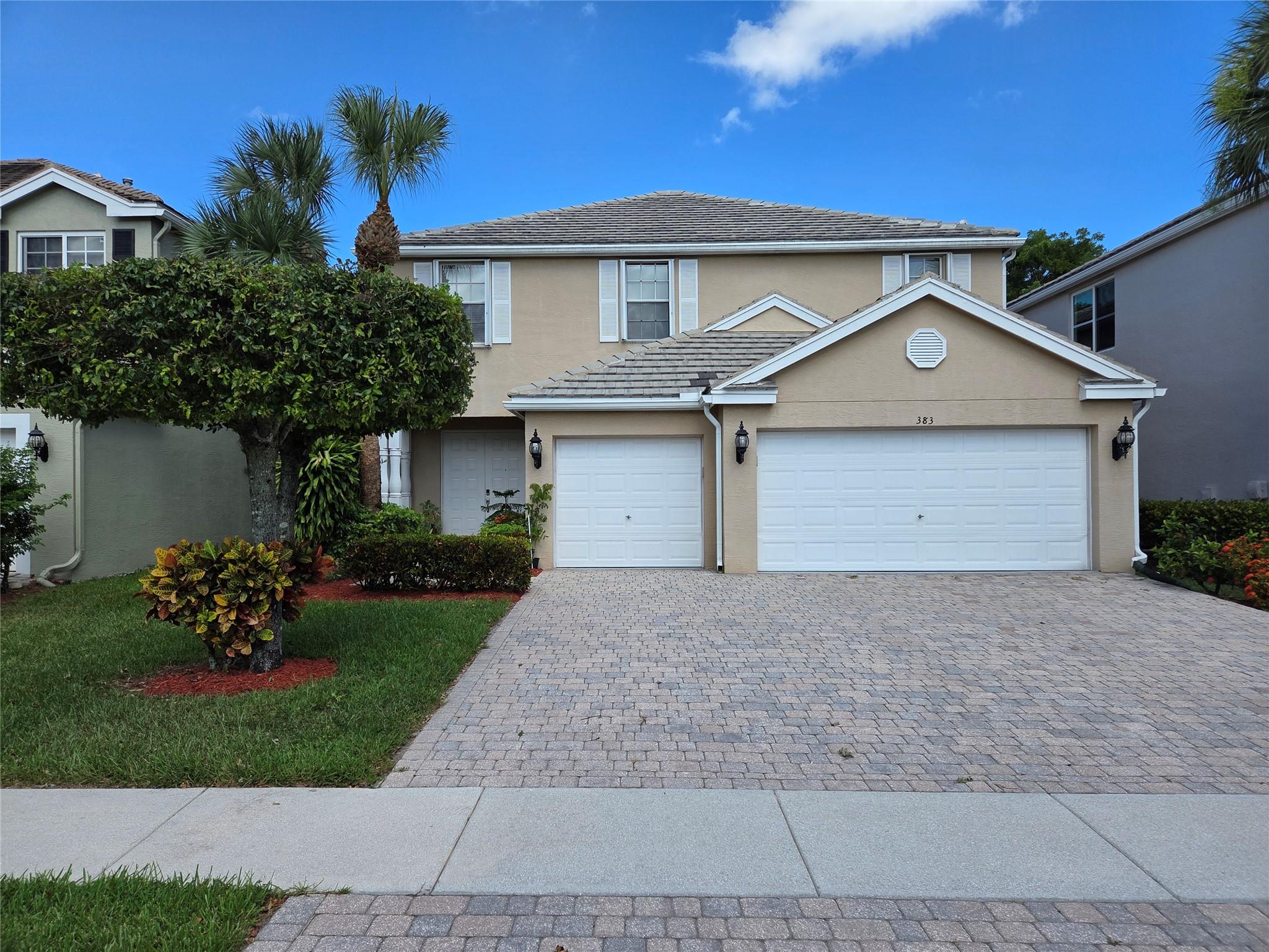 383 Berenger Walk