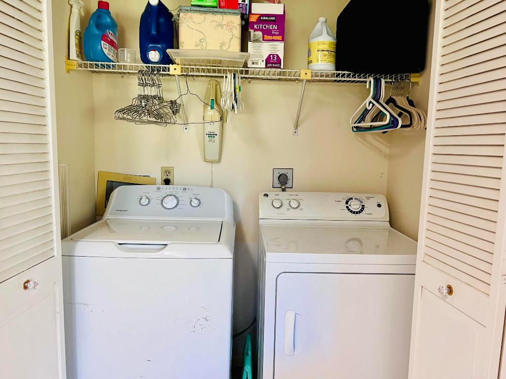 EAGLE LAKE - Residential