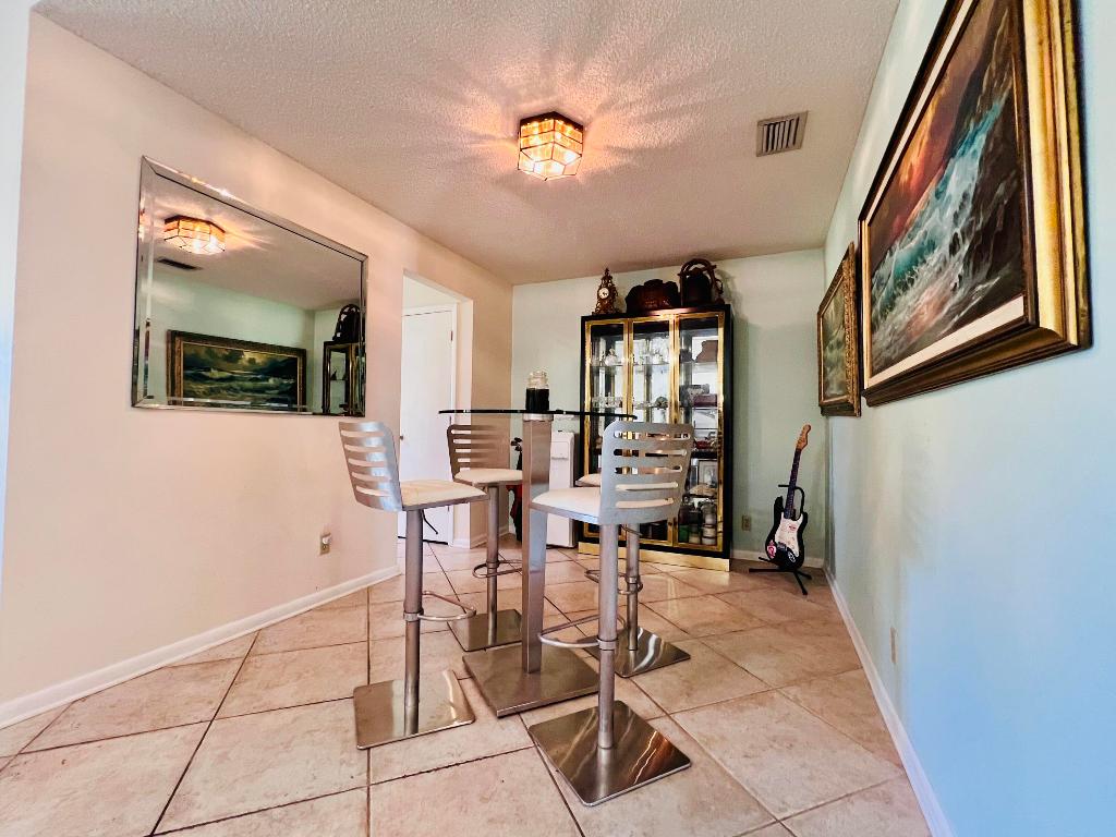 EAGLE LAKE - Residential