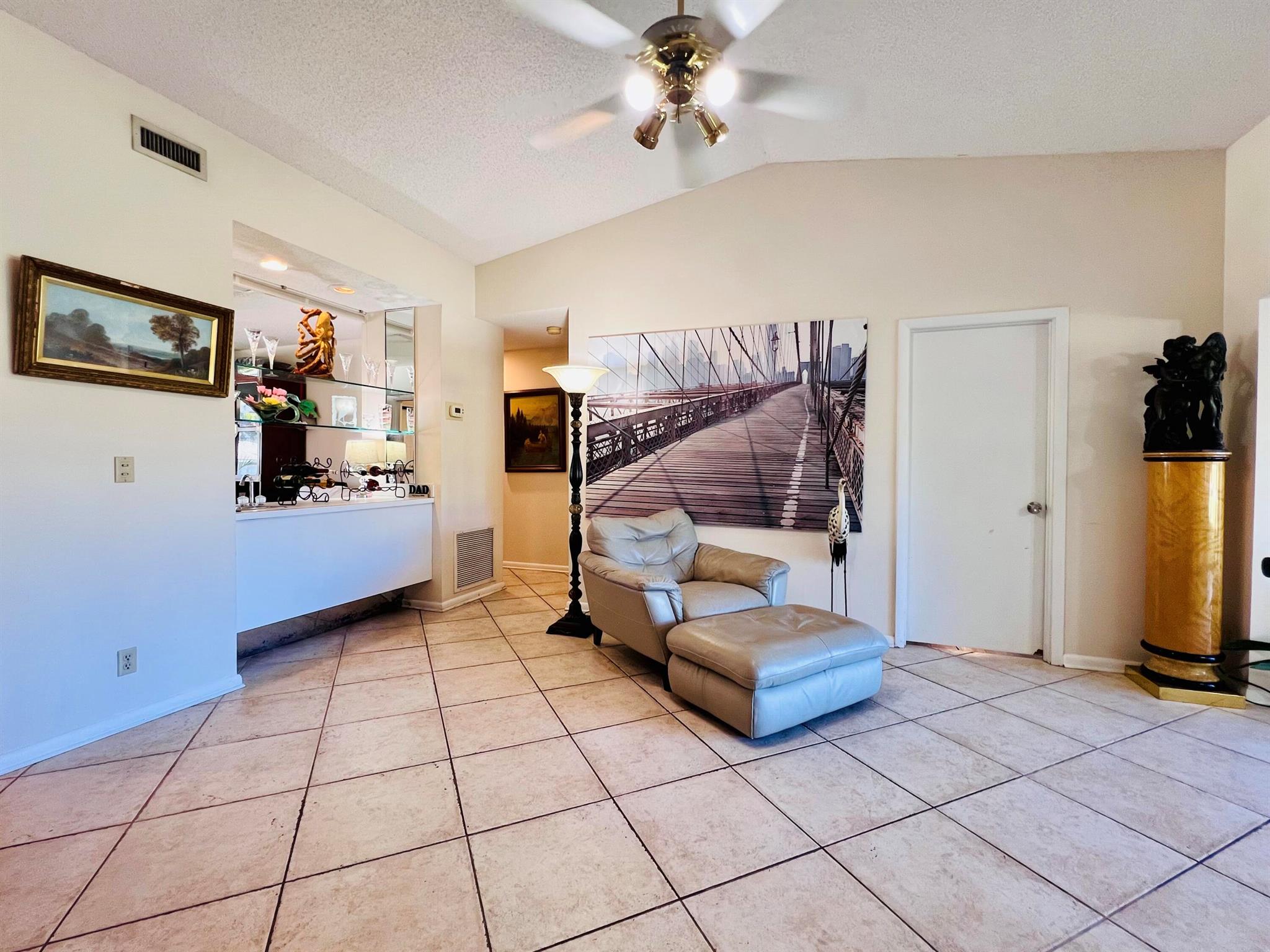 EAGLE LAKE - Residential