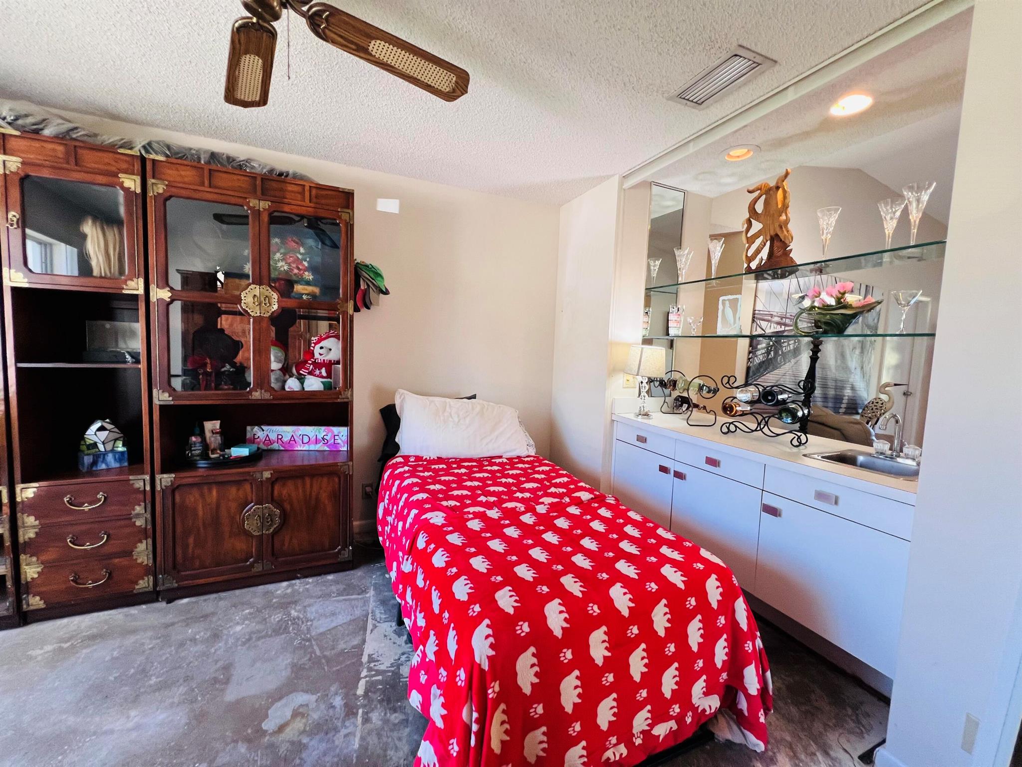 EAGLE LAKE - Residential