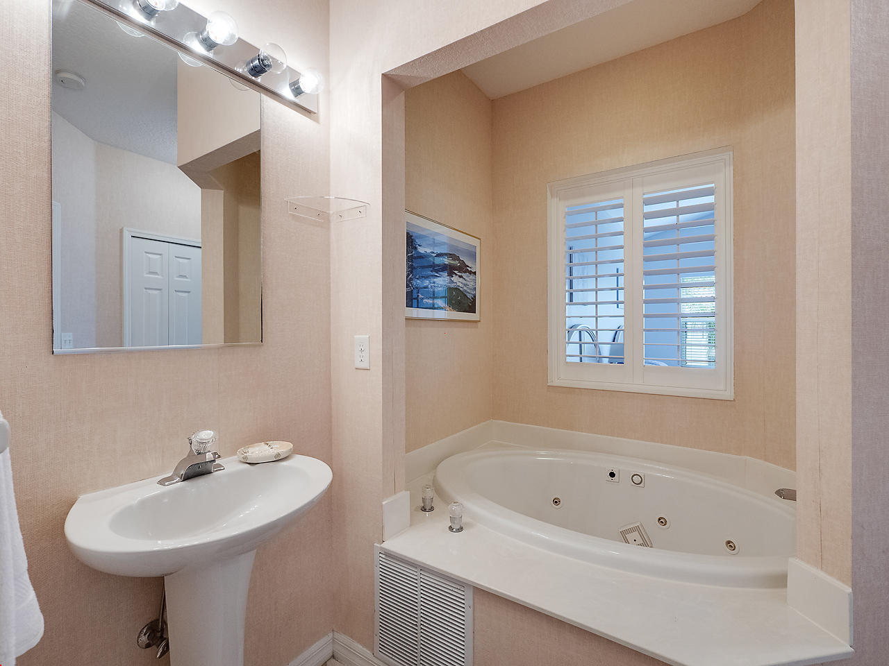 GOLF VILLAS II CONDOMINIUM - Residential Lease