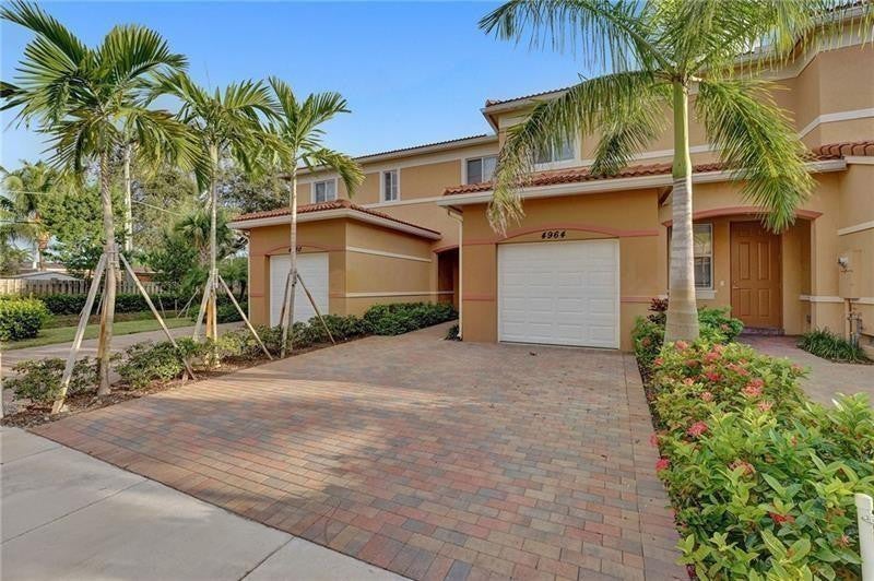 Photo of 4908 NW 30th Avenue, Fort Lauderdale, FL 33309 (MLS # B26094858)