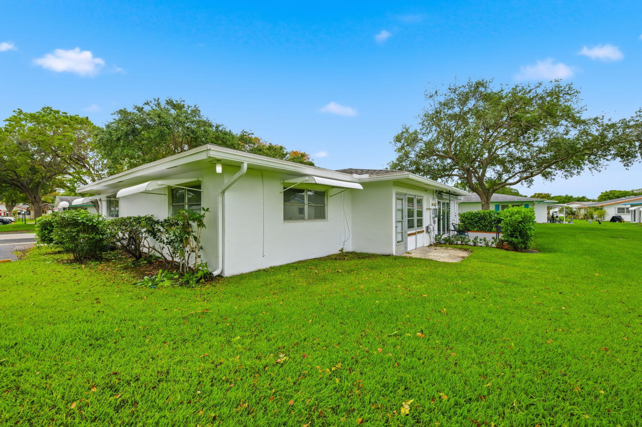 LAUDERDALE WEST CONDO NO I - Residential