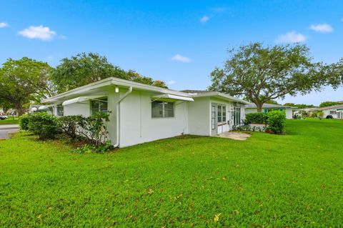 Tiny photo for 1043 NW 85th Avenue #B-4, Plantation, FL 33322 (MLS # B26021219)