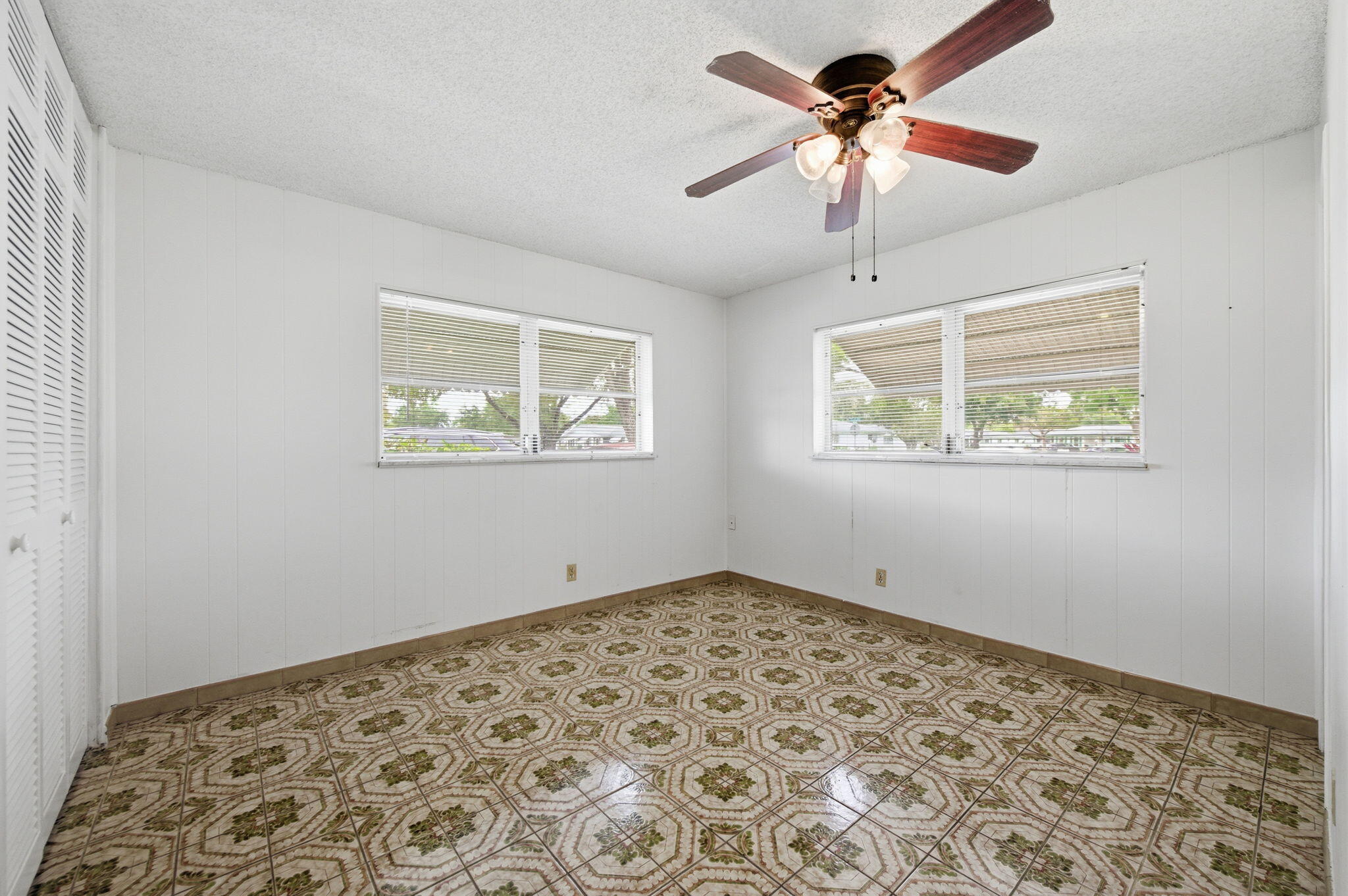 LAUDERDALE WEST CONDO NO I - Residential