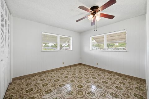 Tiny photo for 1043 NW 85th Avenue #B-4, Plantation, FL 33322 (MLS # B26021219)