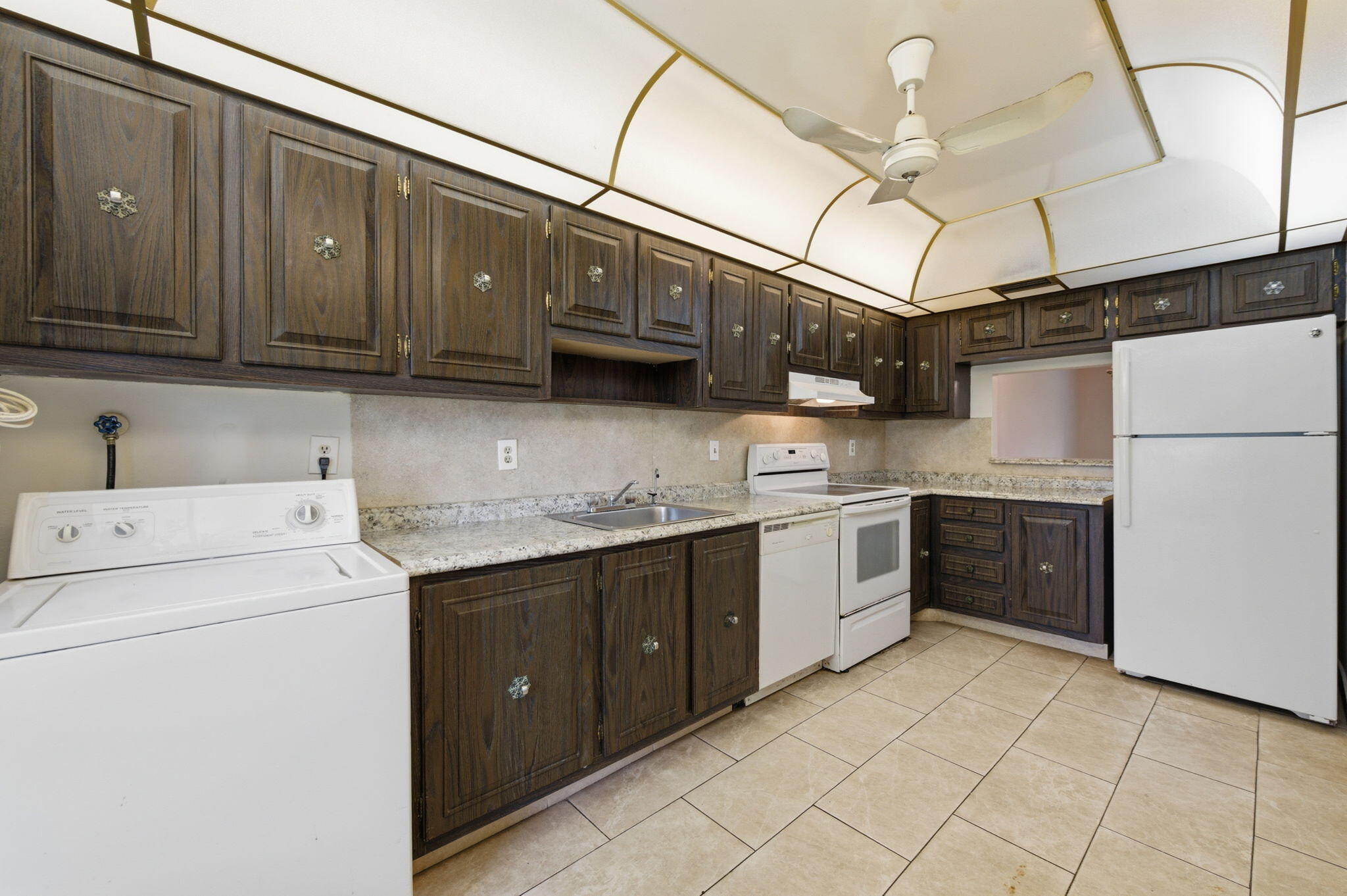 LAUDERDALE WEST CONDO NO I - Residential