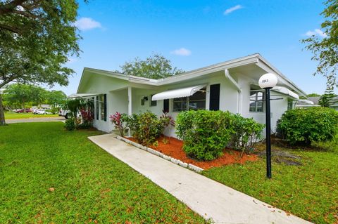 Tiny photo for 1043 NW 85th Avenue #B-4, Plantation, FL 33322 (MLS # B26021219)